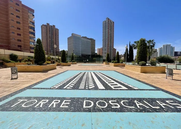 Torre Doscalas Poniente * Бенидорм